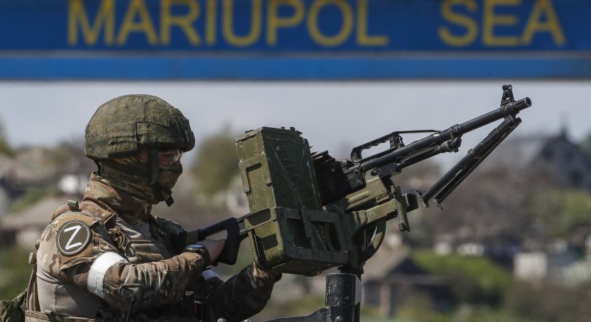 Путин поръчал военен парад в Мариупол за 9 май, разчистват труповете от улиците