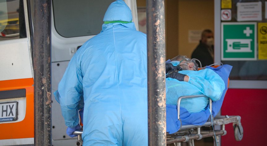 Нови 12 заразени с коронавирус у нас, 36-годишен мъж почина