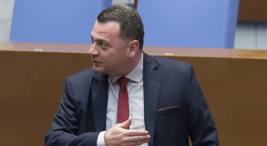 БСП внесе сигнал до КЗК за увеличените цени на мобилните оператори