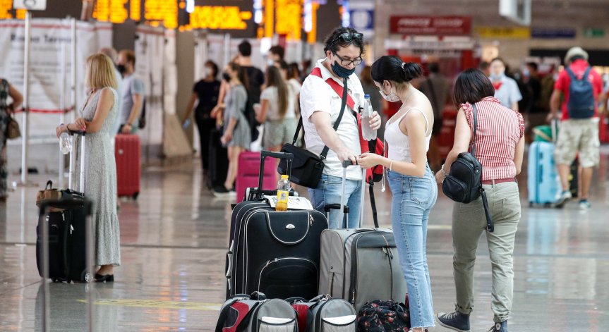 Конте: Нови огнища на Ковид-19 няма да предизвикат национална карантина