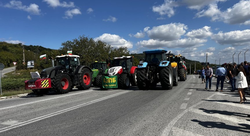 Земеделци поставиха срок да бъдат чути, иначе - блокират центъра на София