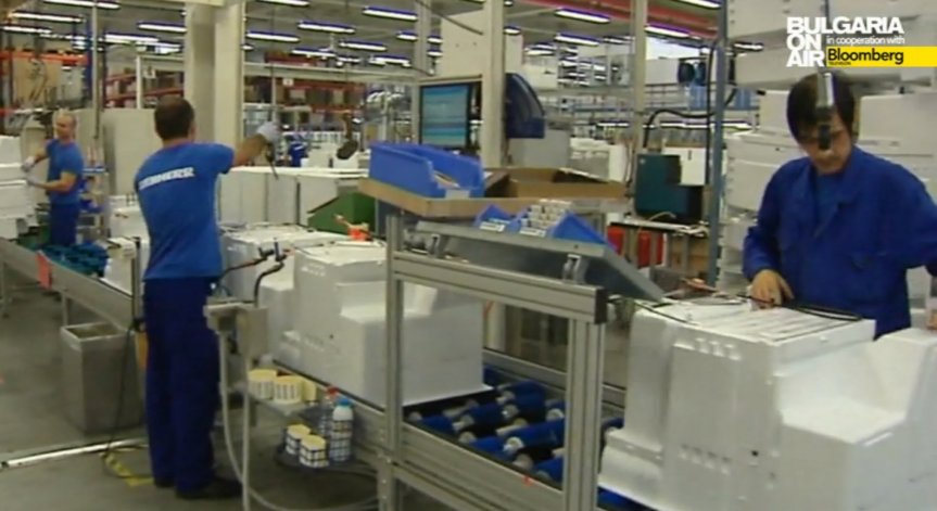 Преработвателната промишленост тласка индустрията през февруари