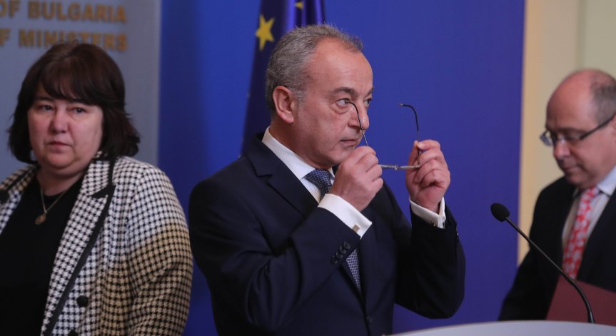 Гълъб Донев отчита работата на служебното правителство