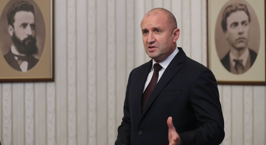 Радев пожела на цялата мюсюлманска общност у нас мир, здраве и благополучие.