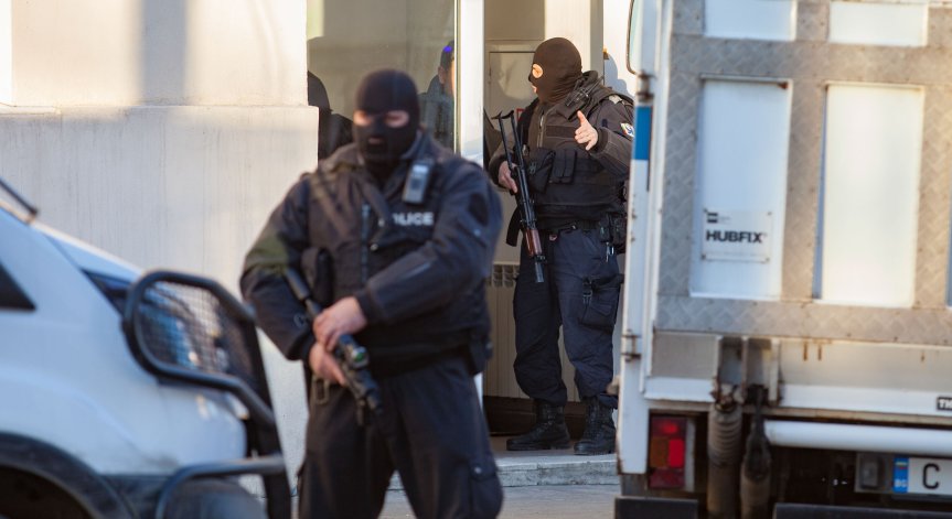 Трима лекари са в ареста след мащабна акция в София срещу фалшиви ТЕЛК решения