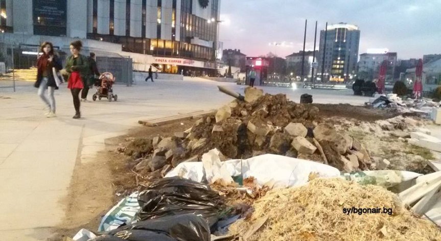 Започна новият ремонт пред НДК