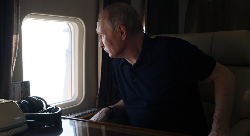 Путин под наблюдение: 9 самолета на НАТО следяха изкъсо полета му до Калининград