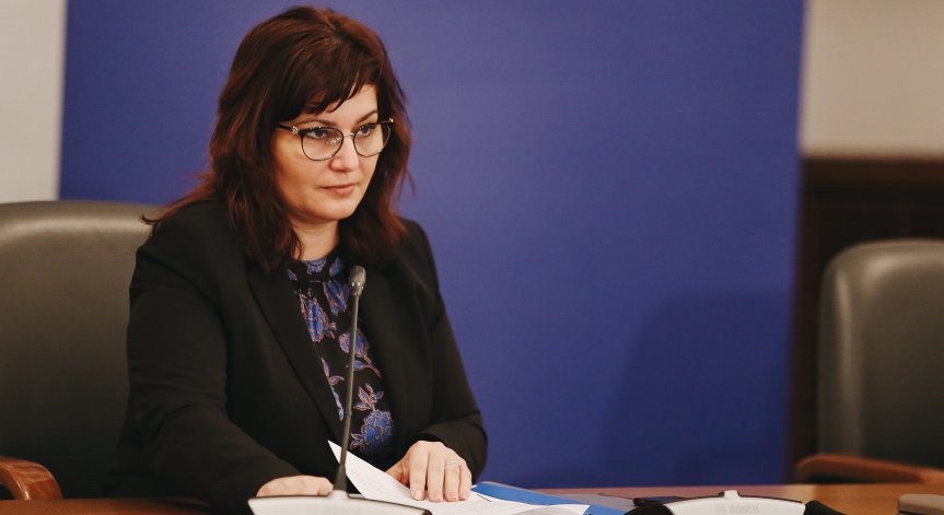 Министър Сербезова възложи проверка по случая с починалата жена във Враца