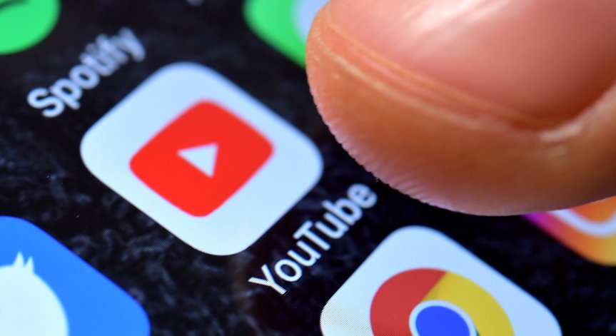 YouTube плаща $100 млн., за да популяризира своя конкурент на TikTok