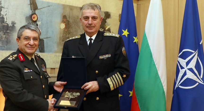 Адм. Ефтимов: С Турция сме съюзници в НАТО и партньорството ни е ключово