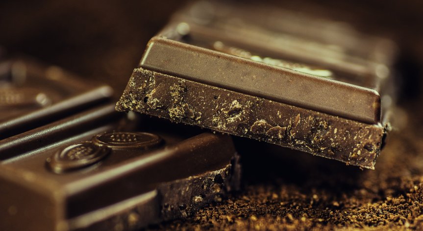 Защо е добре да ядем шоколад и млечен или черен да изберем?