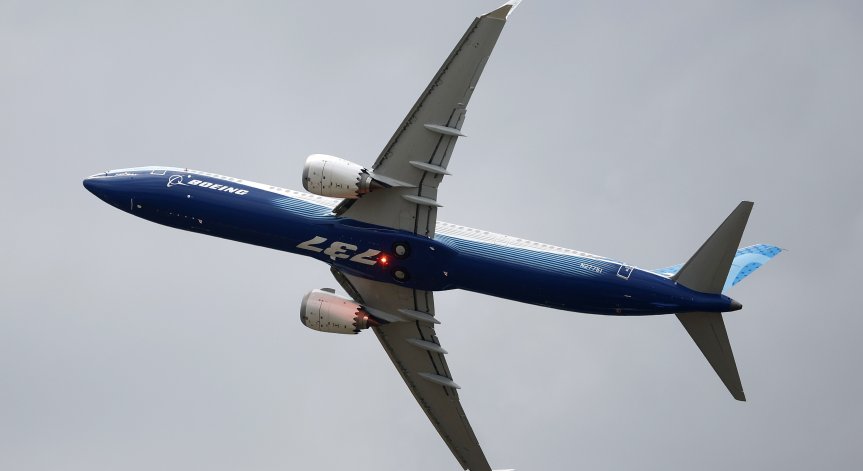 FAA спря някои самолети Boeing 737 Max след злополука в САЩ
