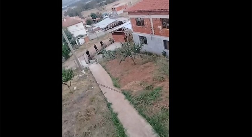 Лична драма в основата на заложническата ситуация край Сандански, мъжът излъчва на живо