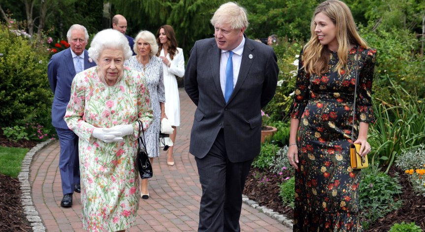 Джонсън описа последната си среща с кралицата.