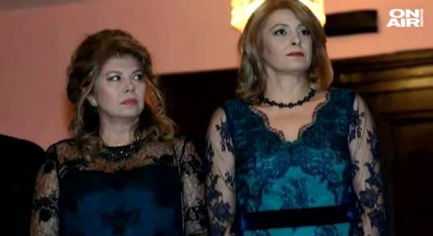 Радева във Facebook: Важно е как ме оценява човекът до мен