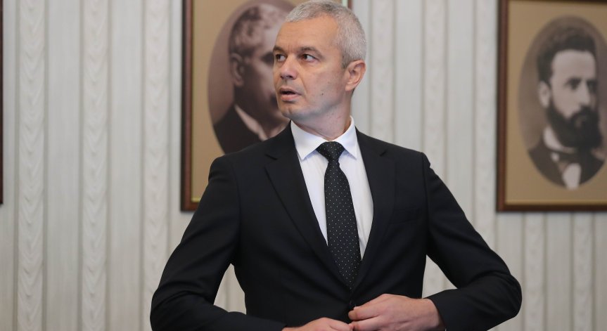 Костадинов подкрепи Тръмп.