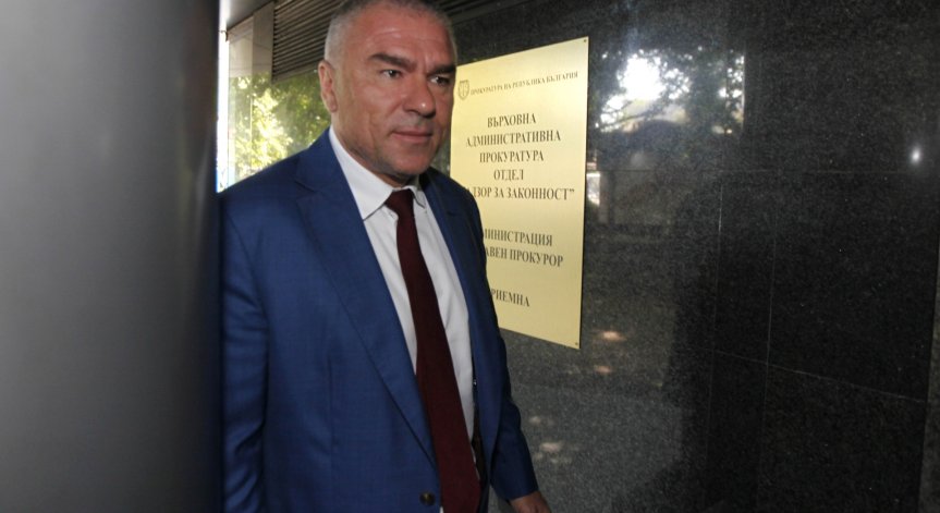 Марешки се изправи пред звеното 