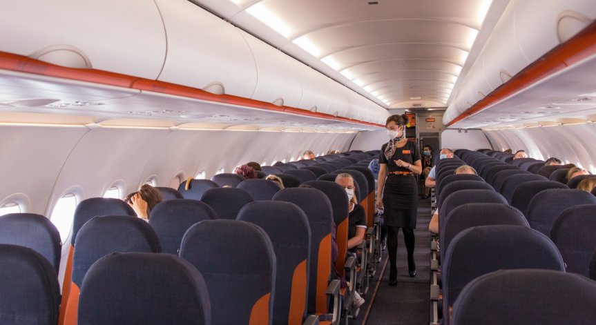 Проучване: Практически няма риск от заразяване с Ковид-19 в самолет