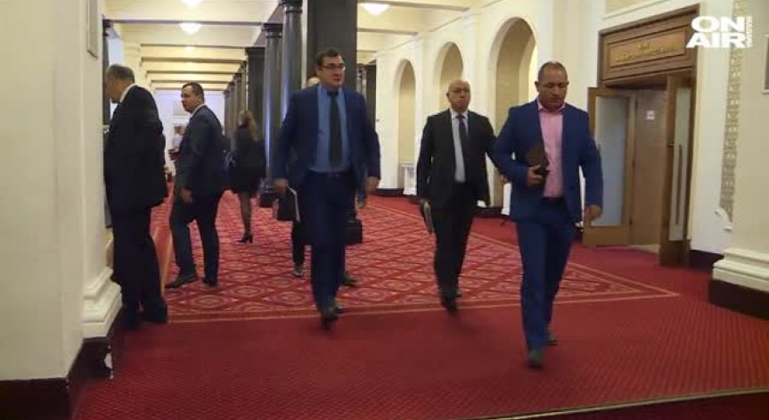 БСП с нови сигнали за шуробаджанащина в общините