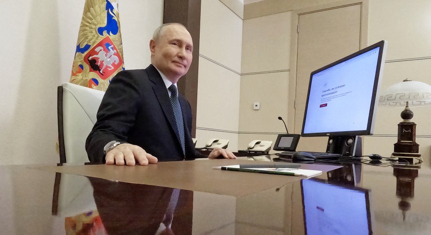 Си Дзинпин поздрави Путин за победата: Русия ще има големи постижения