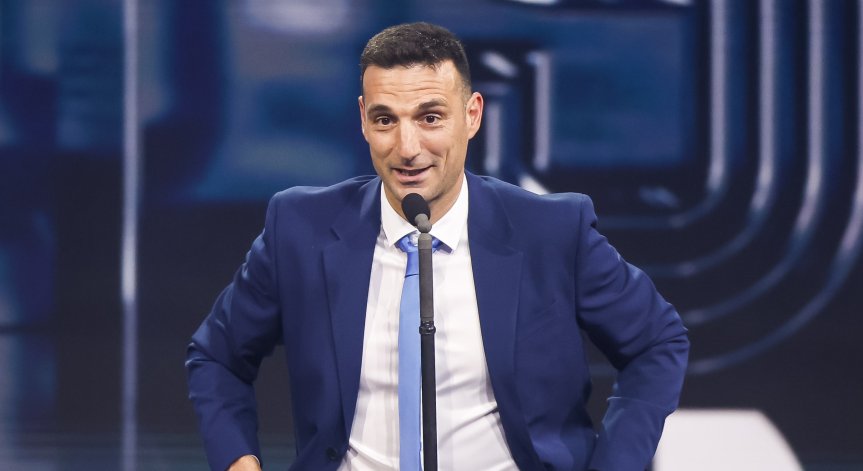 Скалони е най-добрият треньор на годината, Стоичков връчi приза при жените