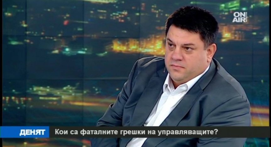Атанас Зафиров: България се намира в политическа и институционална криза