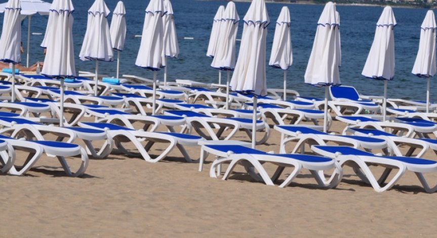 Наказват спасителя - бияч от Поморие, полицаите 