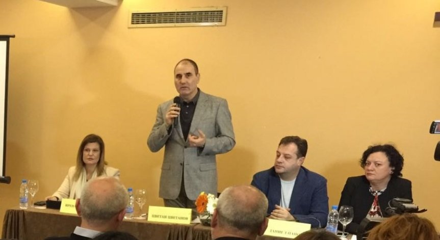 Към този момент в ГЕРБ обсъждат пет имена за кандидат-президент