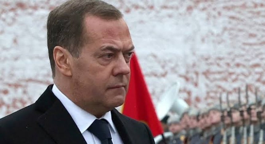 Медведев за удар по 