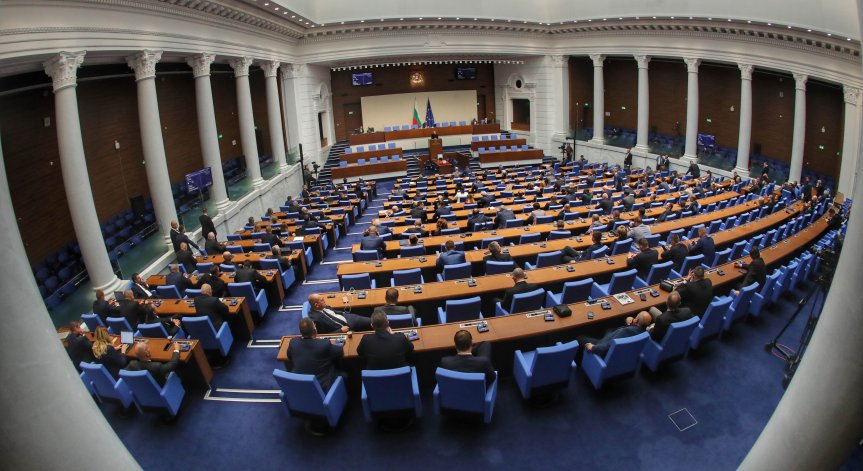 Образувал и ръководел група с цел престъпления против политическите права на гражданите.