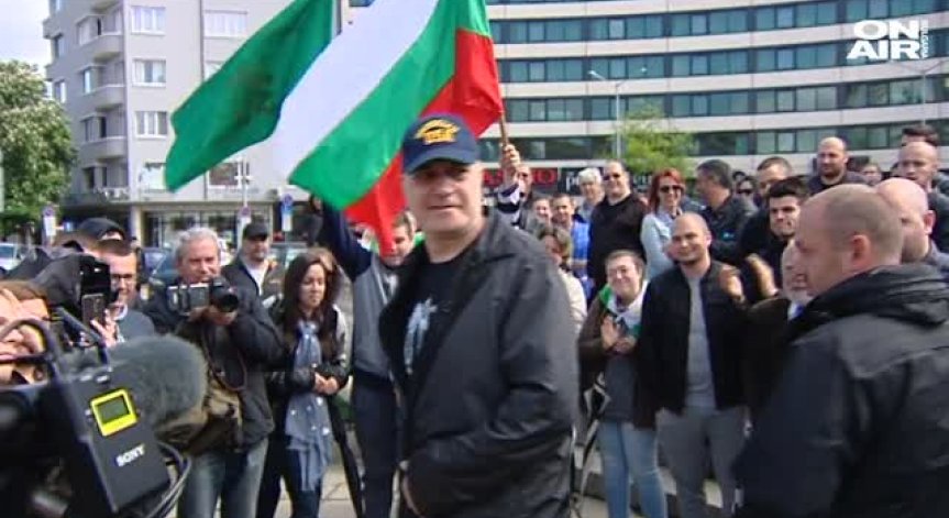 След законопроекта на ГЕРБ: Слави Трифонов 