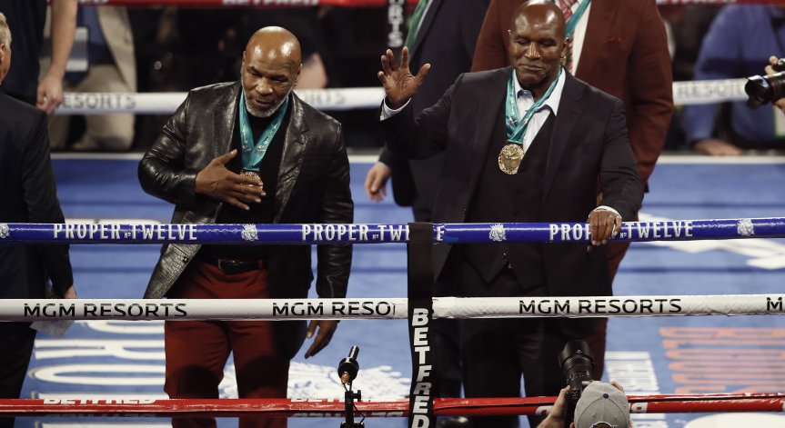 Холифийлд готов да излезе на ринга срещу Тайсън в благотворителен мач