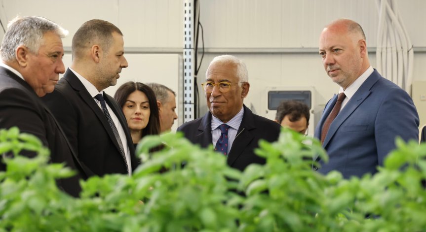 Обиколката на Коща продължава.