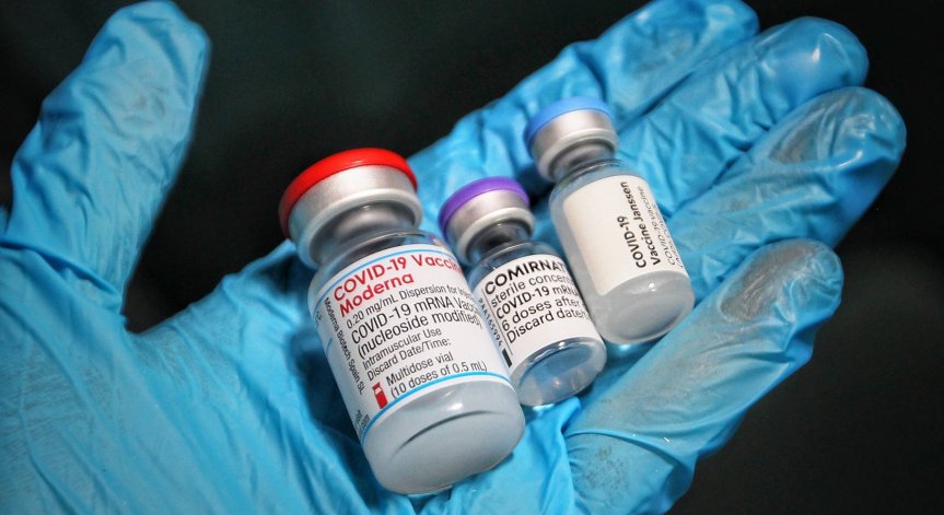 Новите ваксини срещу Омикрон не са по-ефективни от бустерната доза