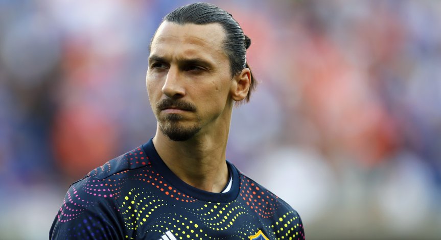 Край на сагата: Ибрахимович се завръща в 