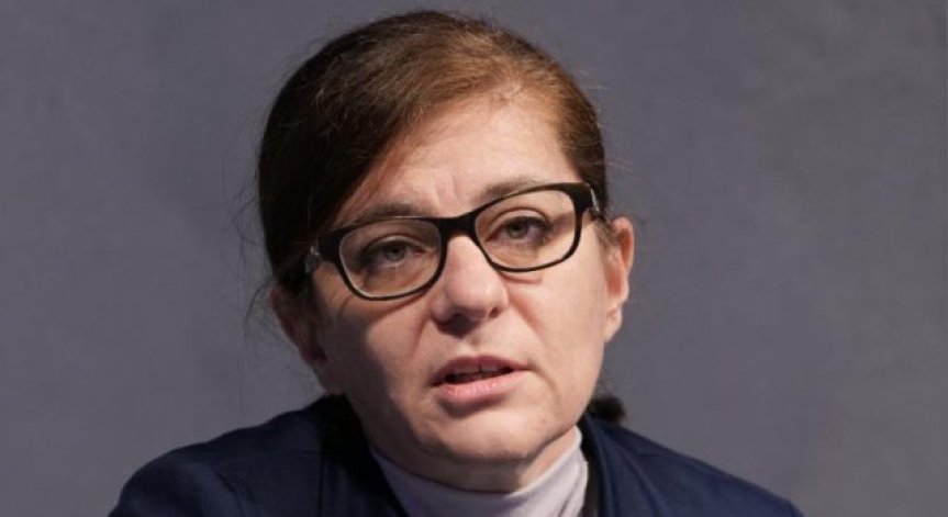 Министър Генчовска ще посети Украйна с колегите си от Прибалтика