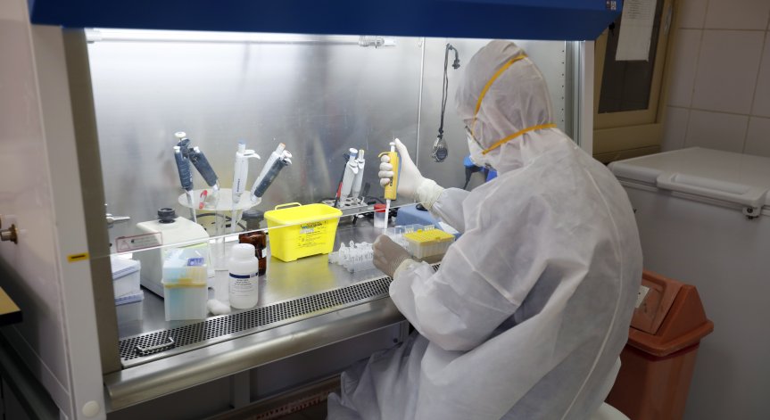 Новият щам на Ковид-19 е 6 пъти по-заразен, но протича по-леко