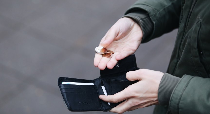 НСИ: Двуцифрена инфлация и растящи цени през март