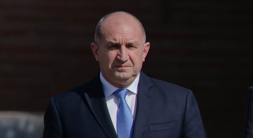 Делото на Левски провокира нашата съвест, каза президентът.