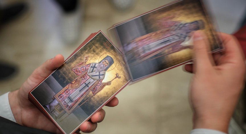 Честит празник на имениците.