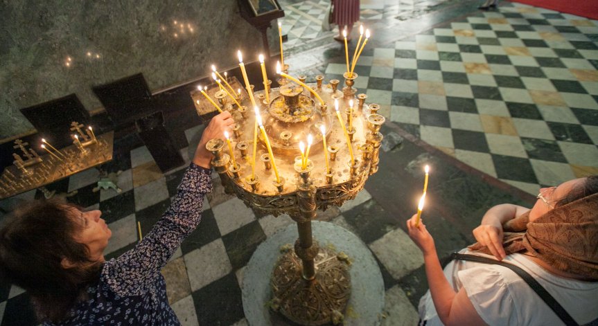 Почитаме паметта на Свети Агапит Изповедник, епископ Синадски, Свети Лъв I и папа Римски.