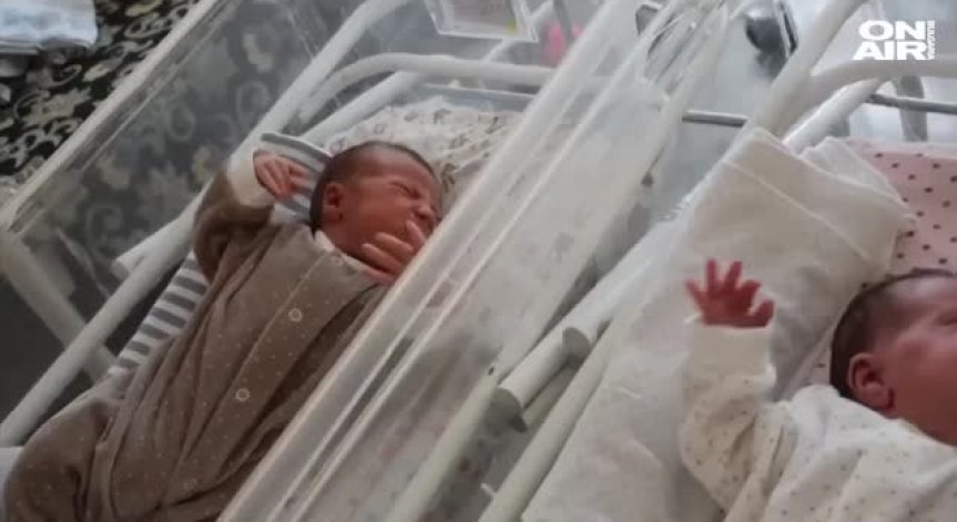 Жена роди близнаци с... 2 месеца и половина разлика