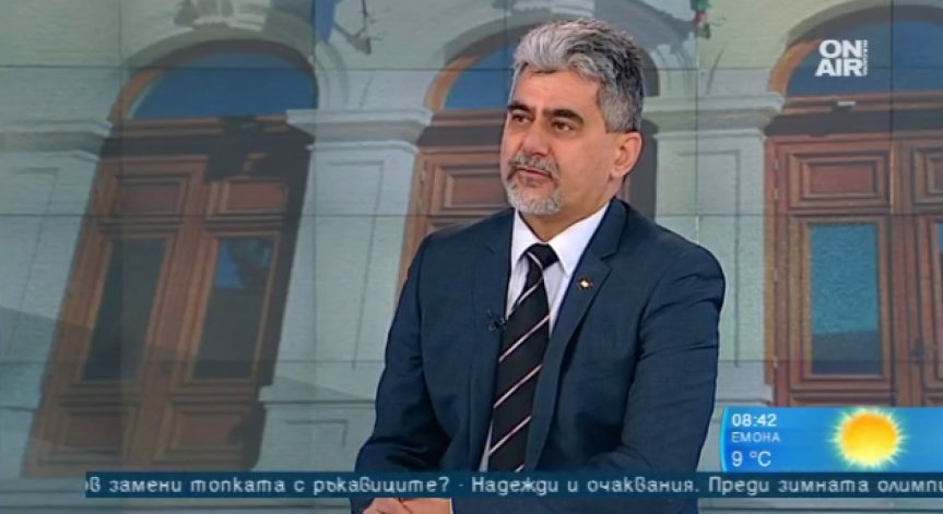 Трети пол, гей бракове... Неприемливо е, настоя доц. Милен Михов