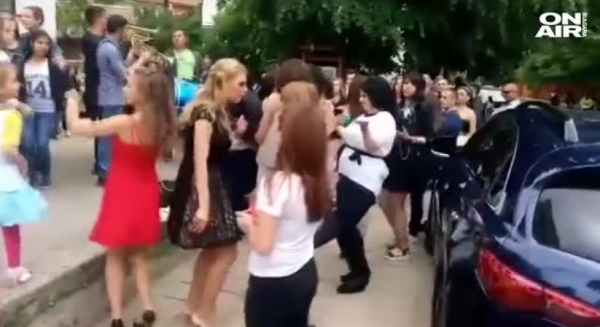 Дизайнер съветва абитуриентите: Търсете индивидуалното