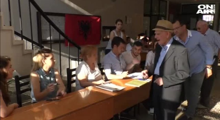 Социалистите спечелиха изборите в Албания