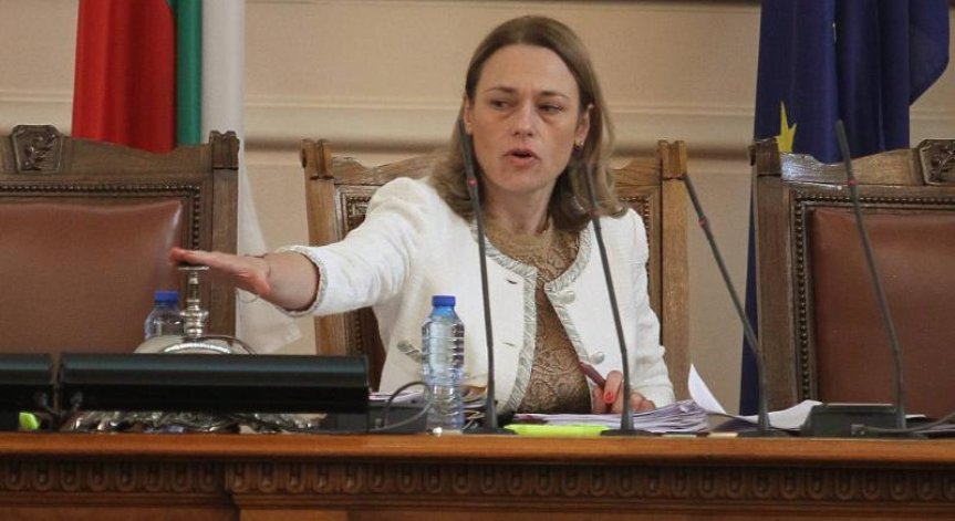 Ива Митева за заканата за убийство: Уплаших се, страхувам се за детето си