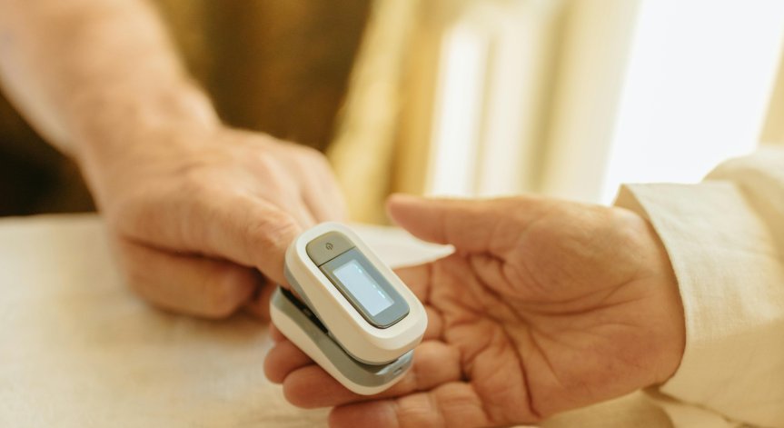 Какво да не пием, ако приемаме лекарства за кръвно налягане