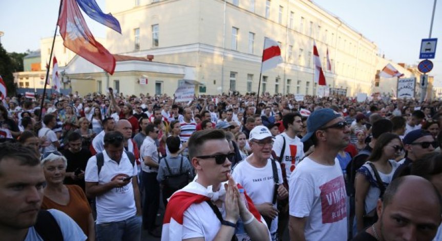 Над 200 арестувани на антиправителствените протести в Беларус