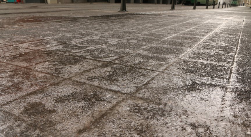 Опасно време в неделя: Жълт код за сняг и поледици в 9 български области