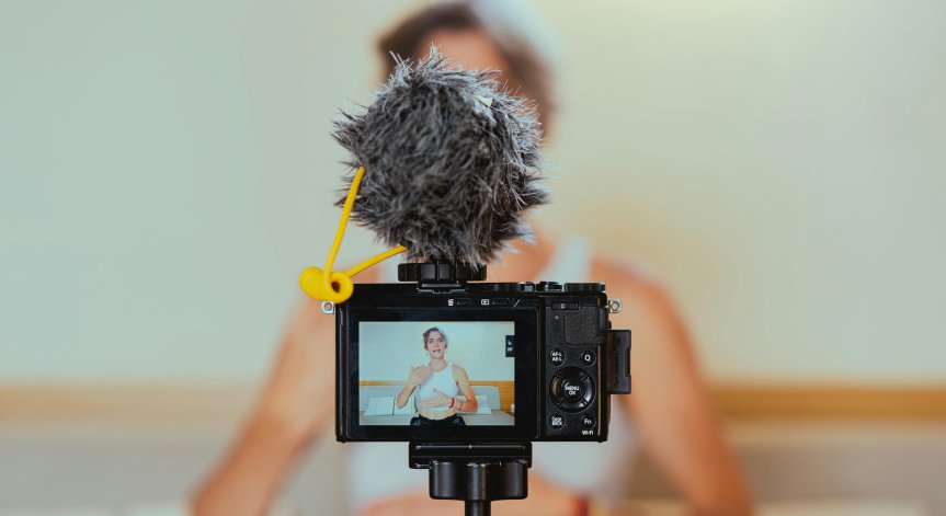 НАП периодично напомня с писма и обаждания по телефона.